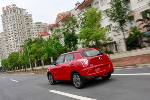  mg 0229 2 sozl Ssangyong Tivoli có giá bao nhiêu?